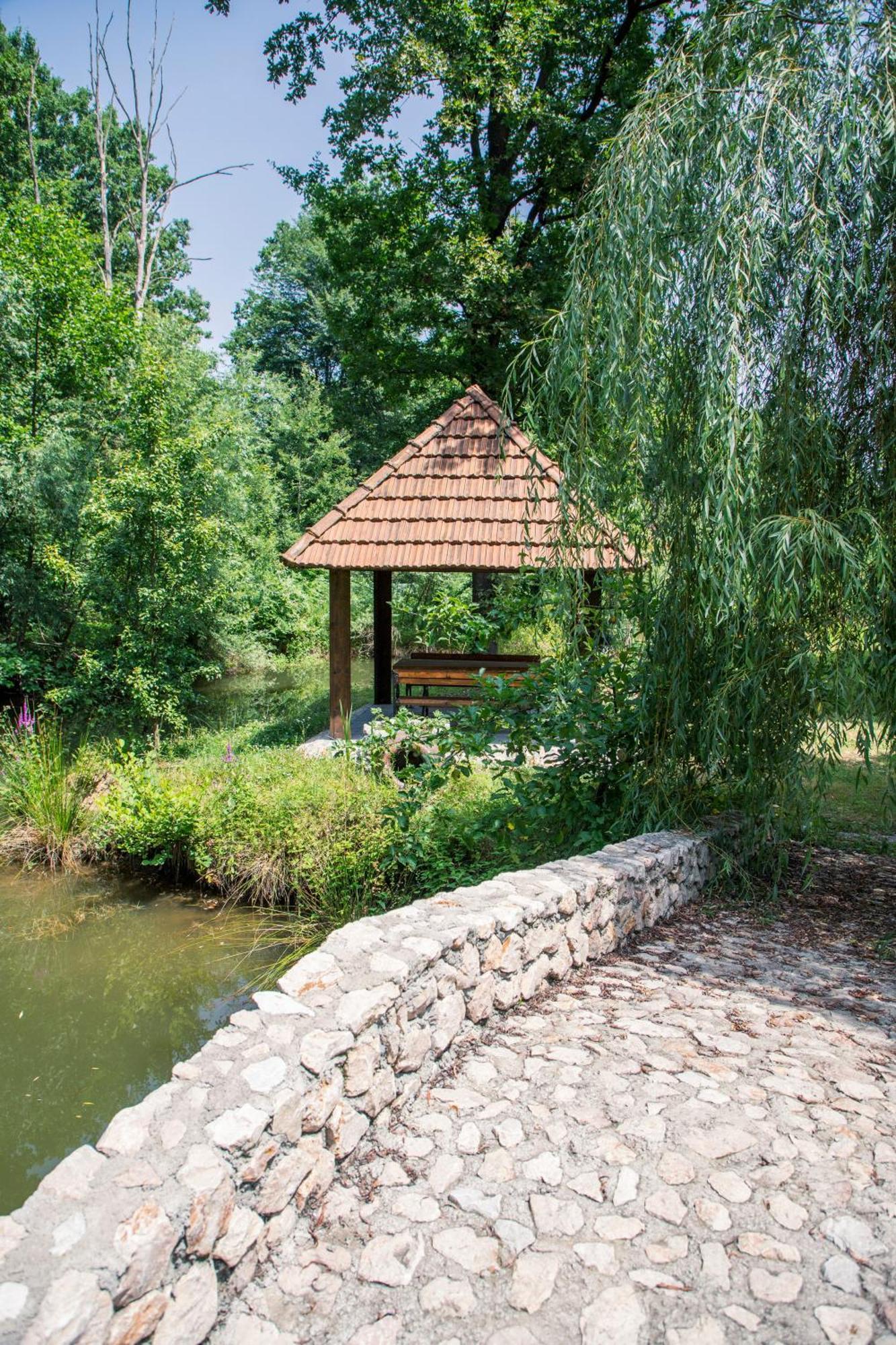 Guest House Mala Prica Zivinice Luaran gambar